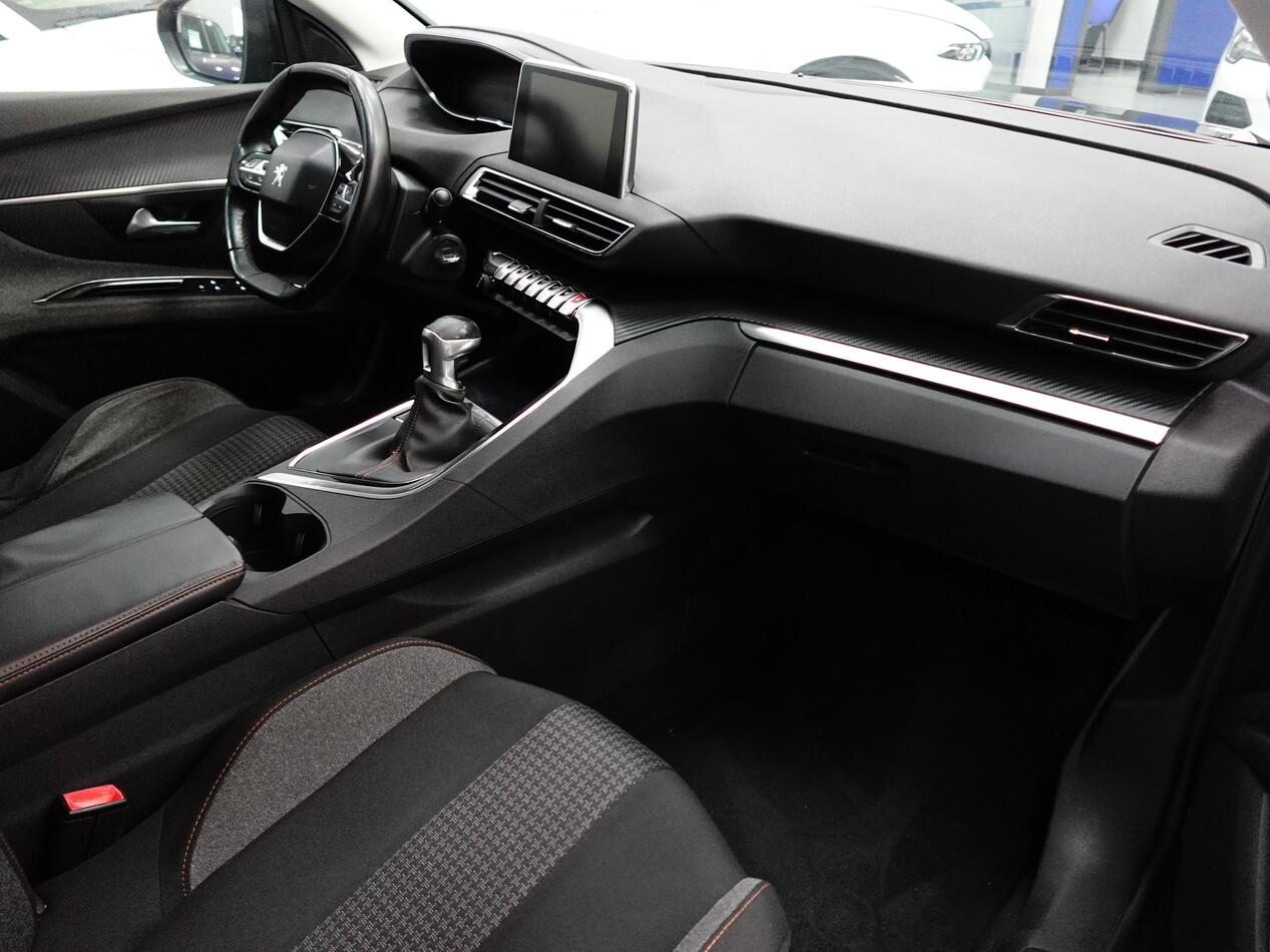 Peugeot 3008 1.6 BlueHDI 120 CV ACTIVE
