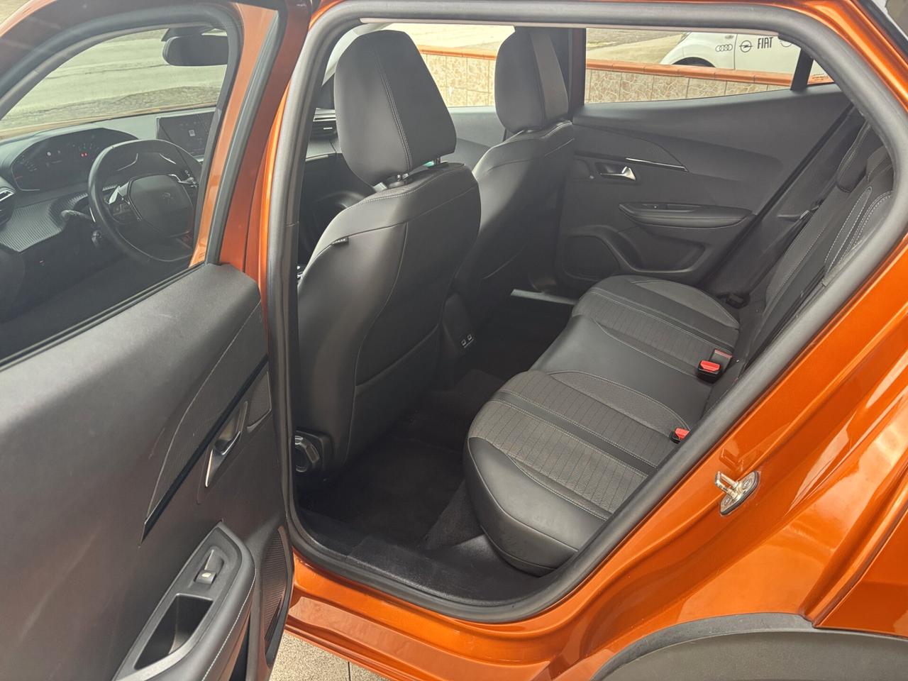 Peugeot 2008 BlueHDi 130 cv EAT8 Allure - 2021