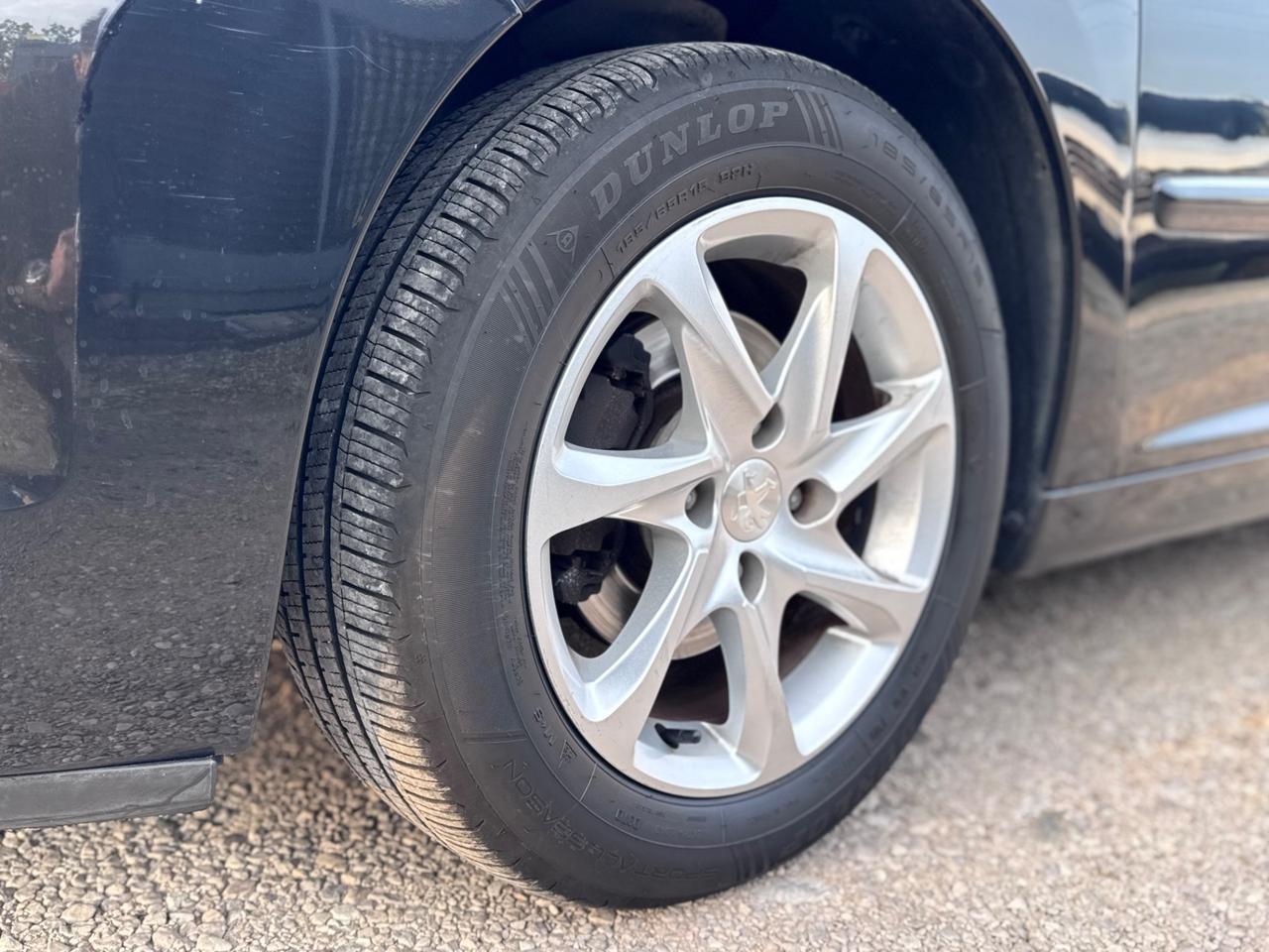 Peugeot 207 1.4 Benzina 73cv Cambio- 77.000km 2013