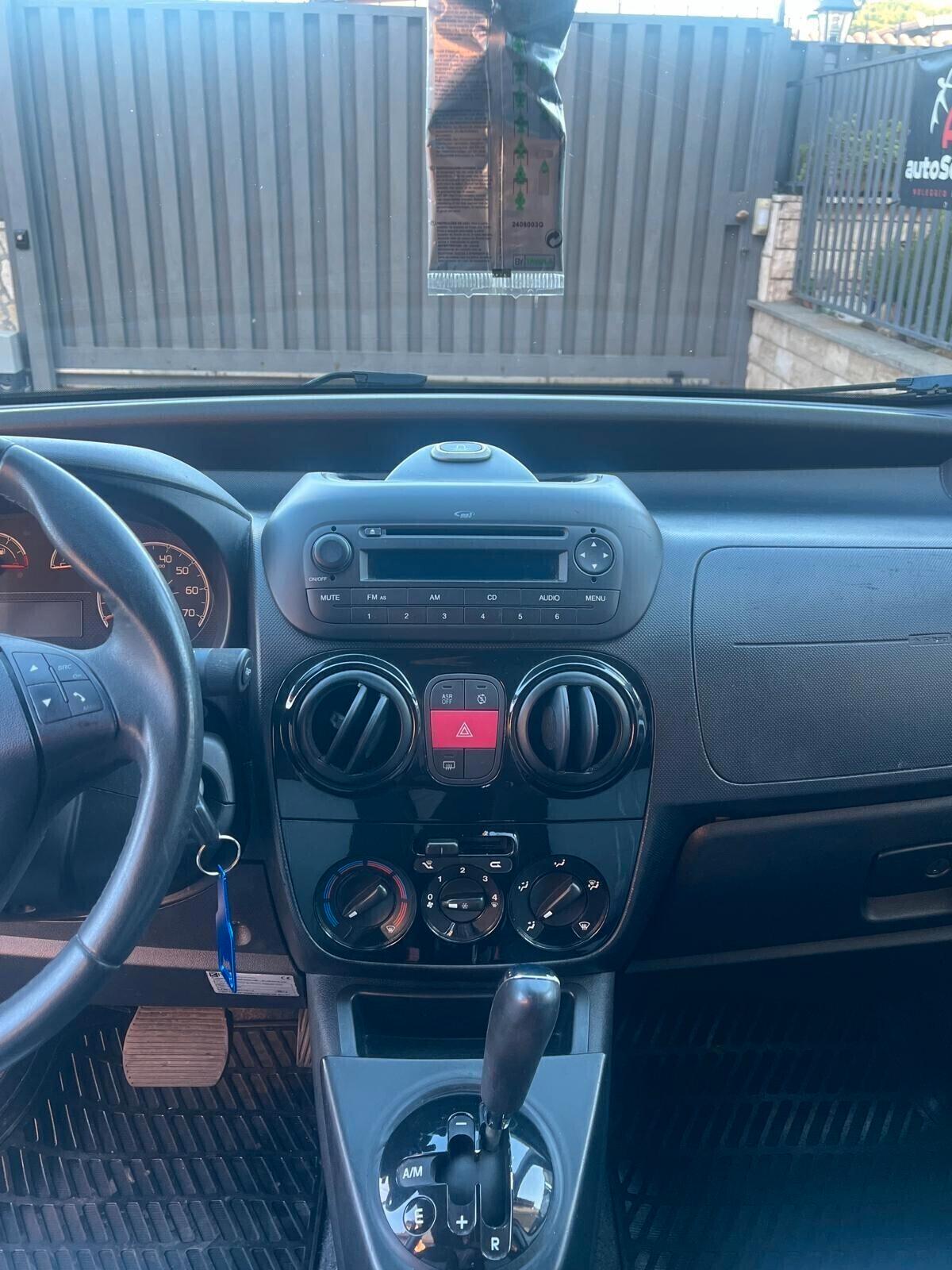 Fiat Qubo 1.3 MJT 75 CV Trekking CAMBIO AUTOMATICO