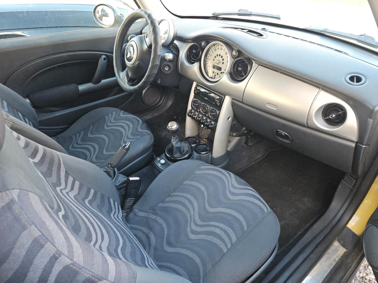 Mini 1.4 tdi One D de luxe kw 55 cv 75