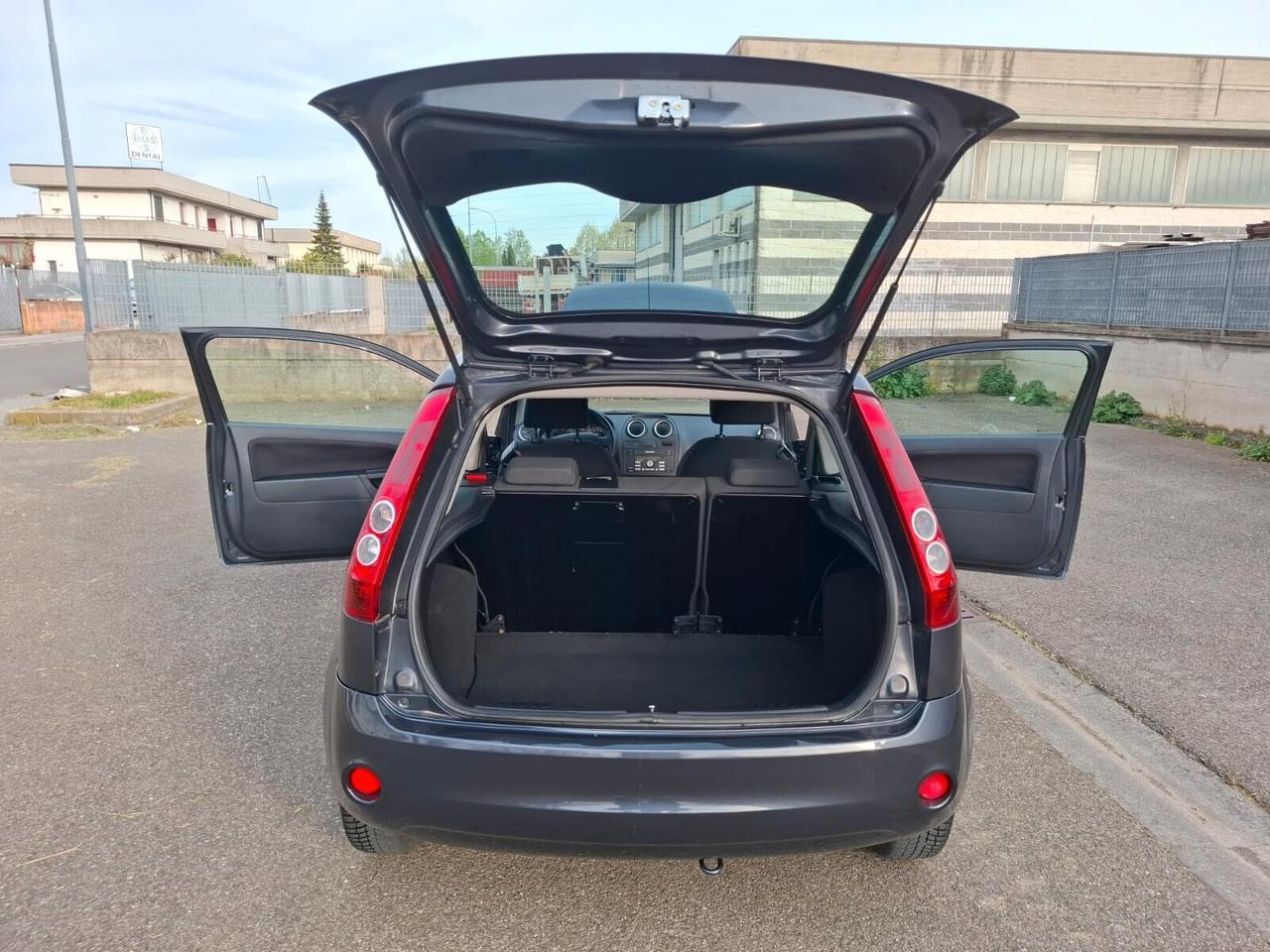 Ford Fiesta 1.4 TDCi 3p. SOLAMENTE 47.000 KM