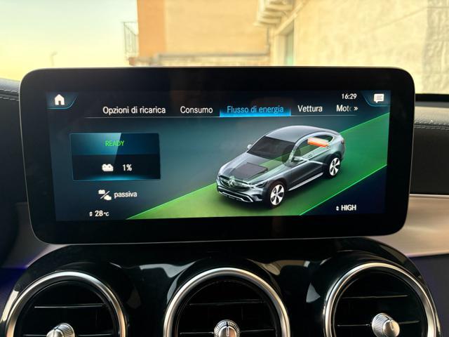 MERCEDES-BENZ GLC 300 de 4Matic Plug-in hybrid Coupé Premium Plus.
