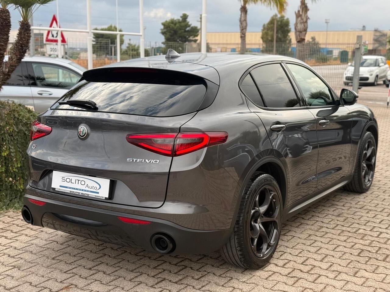Alfa Romeo Stelvio 2.2 Turbodiesel 190 CV AT8 Q4 Executive
