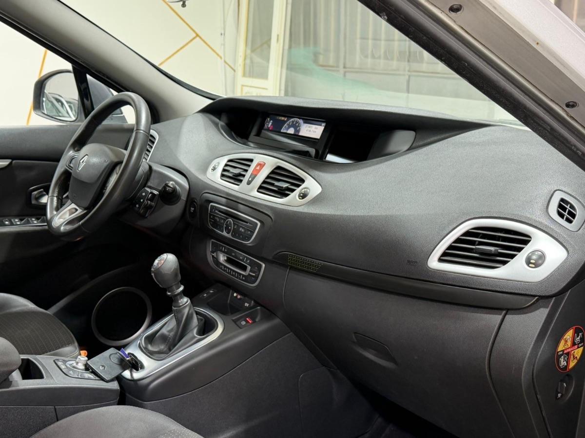 RENAULT - Scénic X-Mod - 1.5 dCi 110CV Dynamique