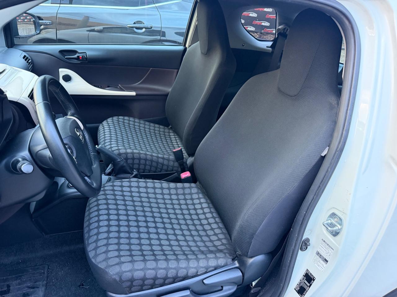 Toyota iQ 1.0 CVT Sol