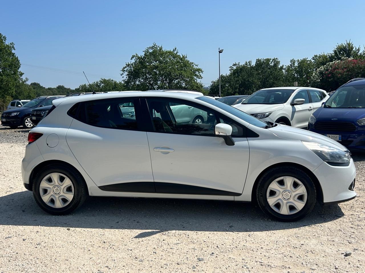 Renault Clio 1.2 75CV GPL 5 porte Wave gpl revisionato neopatentati