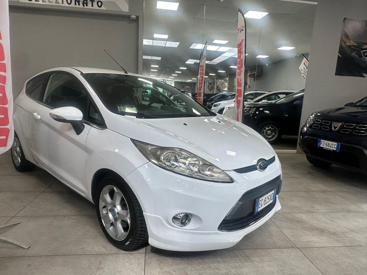 Ford Fiesta 1.4 TDCi 70CV 3P. Titanium OK Neopatentati