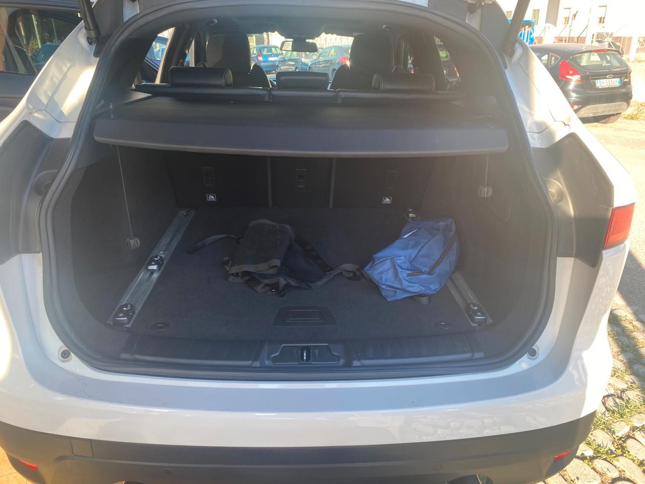 Jaguar F-Pace 2.0 D 240 CV AWD aut. R-Sport