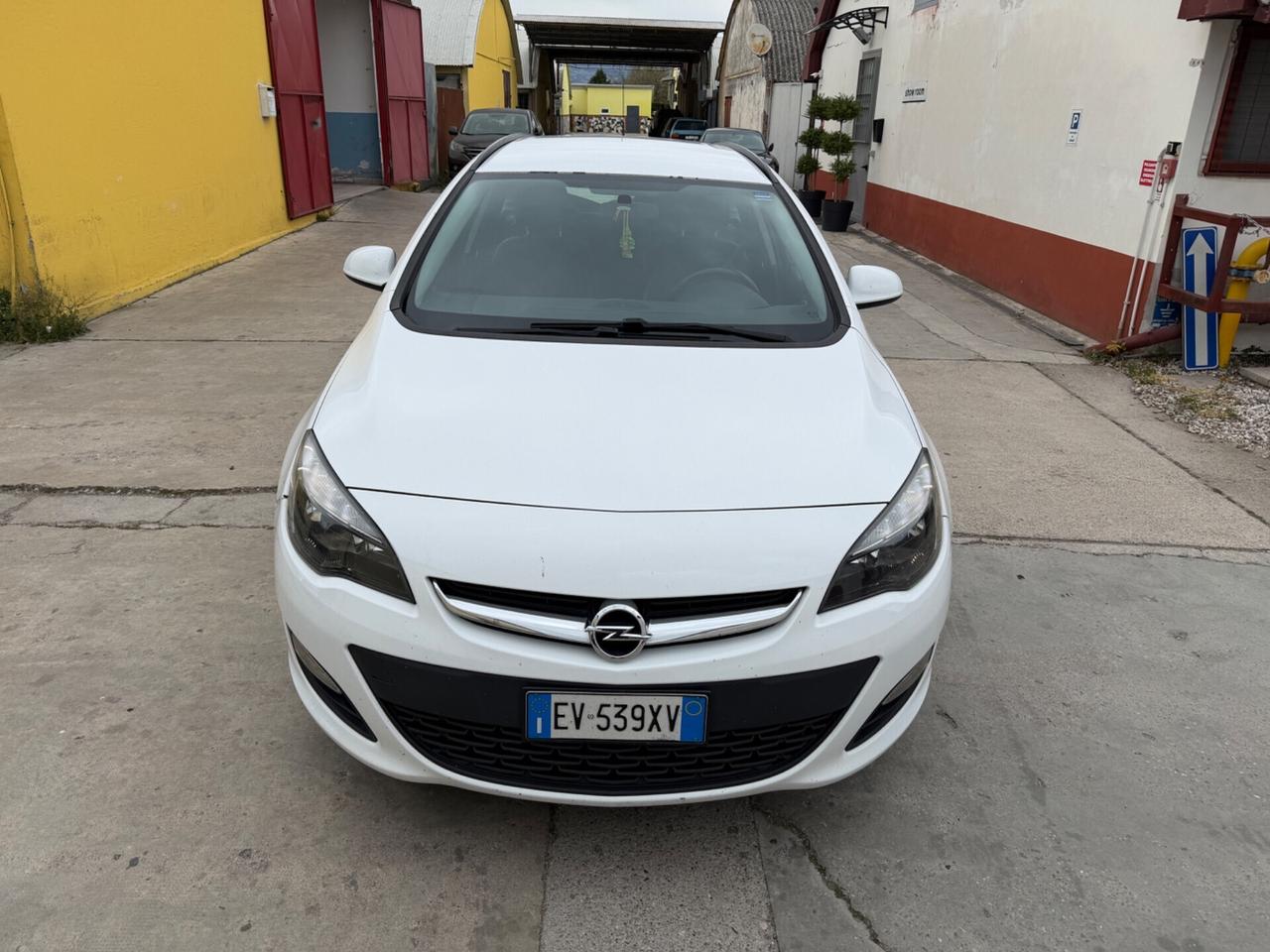 Opel Astra 1.7 CDTI 110CV Sports Tourer Cosmo
