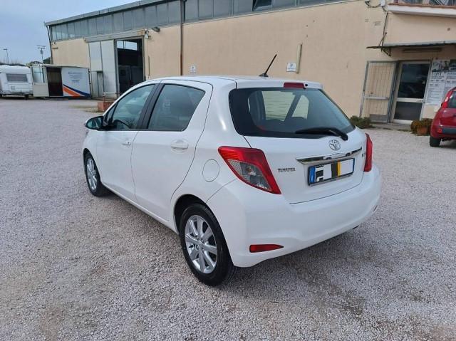 Toyota Yaris 1.4 d-4d Lounge 5p