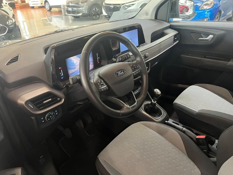 FORD Tourneo Courier 1.0 EcoBoost Titanium