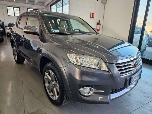 Toyota RAV 4 Rav4 III 2010 Crossover RAV4 2.2 d-4d Executive