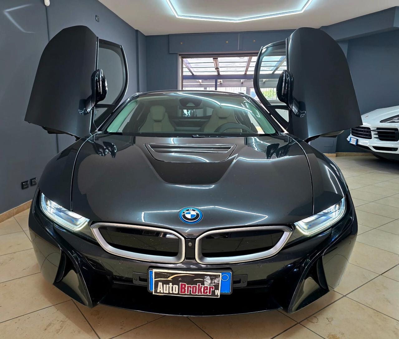 BMW i8 COUPE 374cv RESTYLING (i12) PLUG-IN