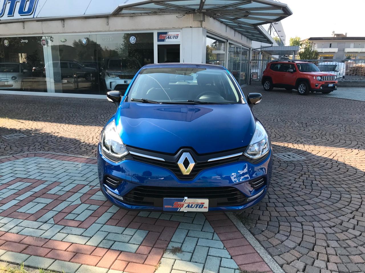 Renault Clio dCi 8V 75 CV 5 porte Moschino Life