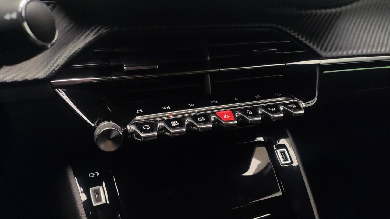 Peugeot 208 motore elettrico 136 CV 5 porte GT