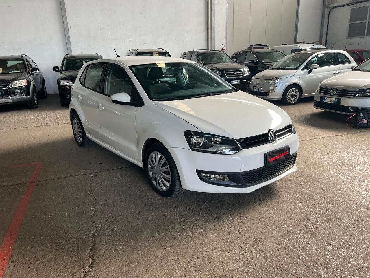 Volkswagen Polo 1.2 70 CV . Comfortline-2013-NEOP.