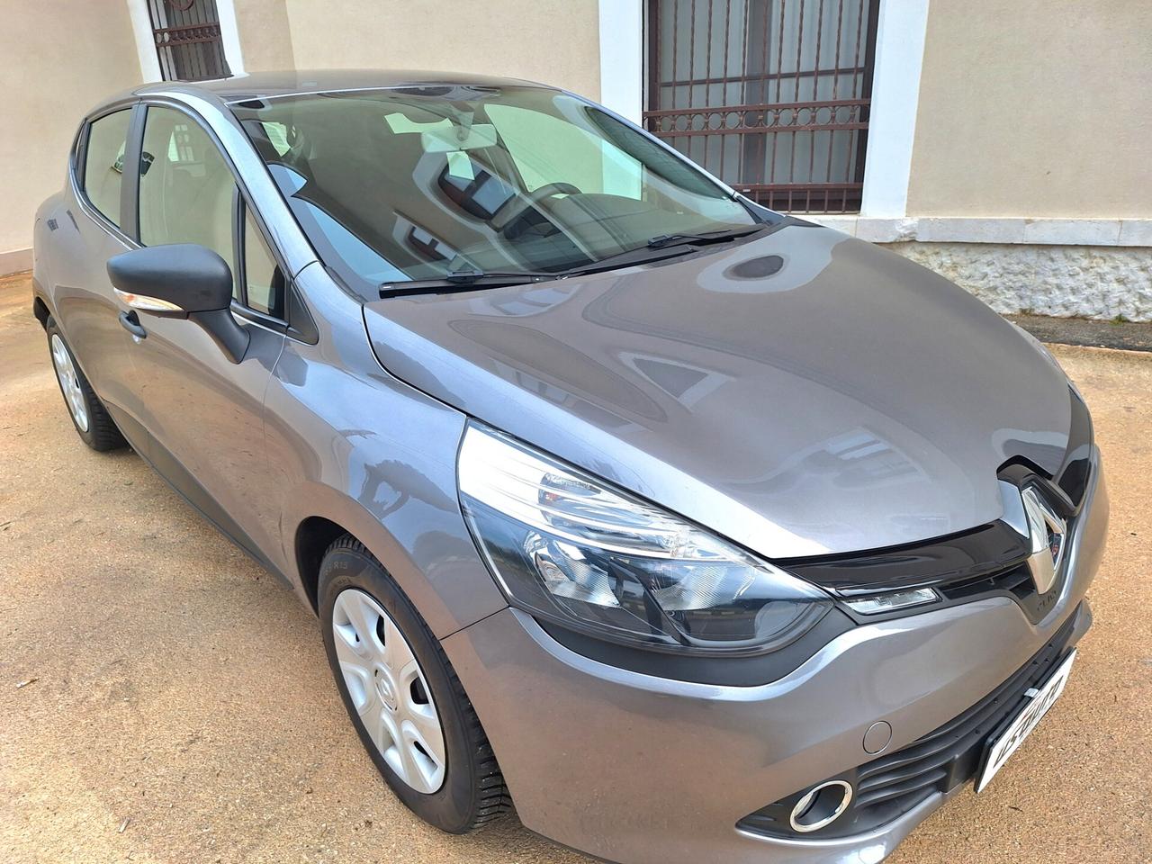 Renault Clio 1.2 BENZINA 5 porte "PERFETTA"