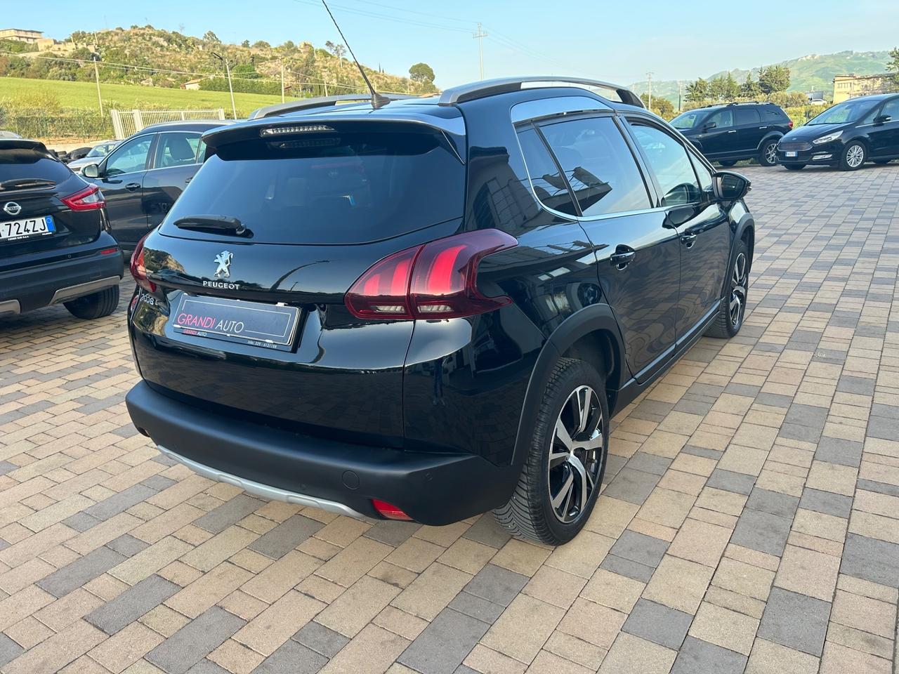 Peugeot 2008 BlueHDi 120 S&S Allure