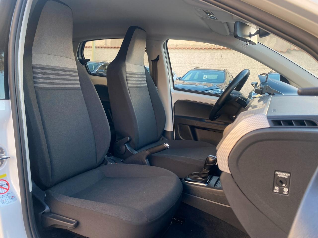 Volkswagen up! 83CV DSG