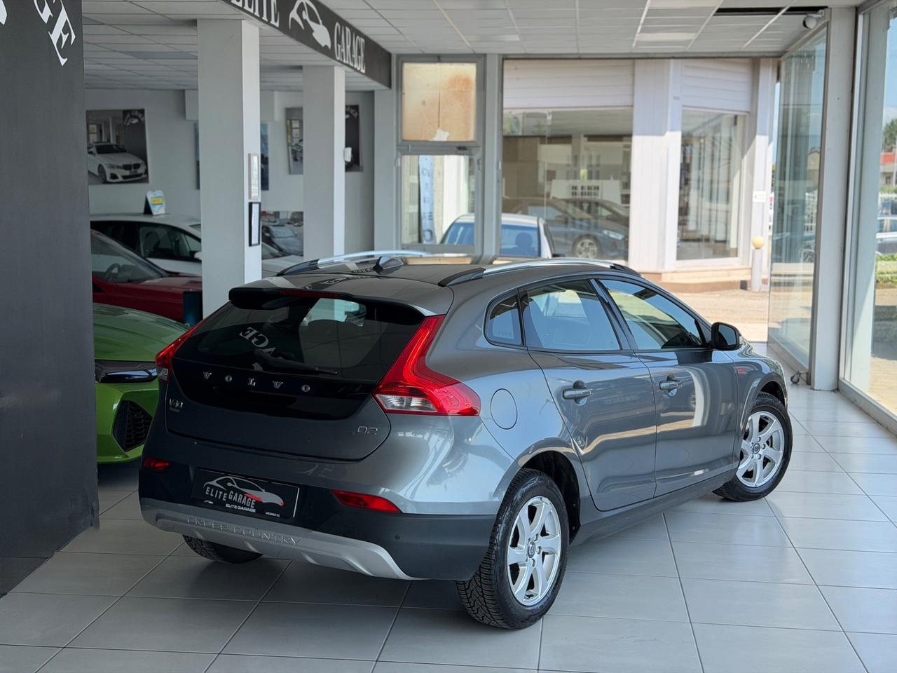 Volvo V40 Cross Country D2 1.6 CD FATTA