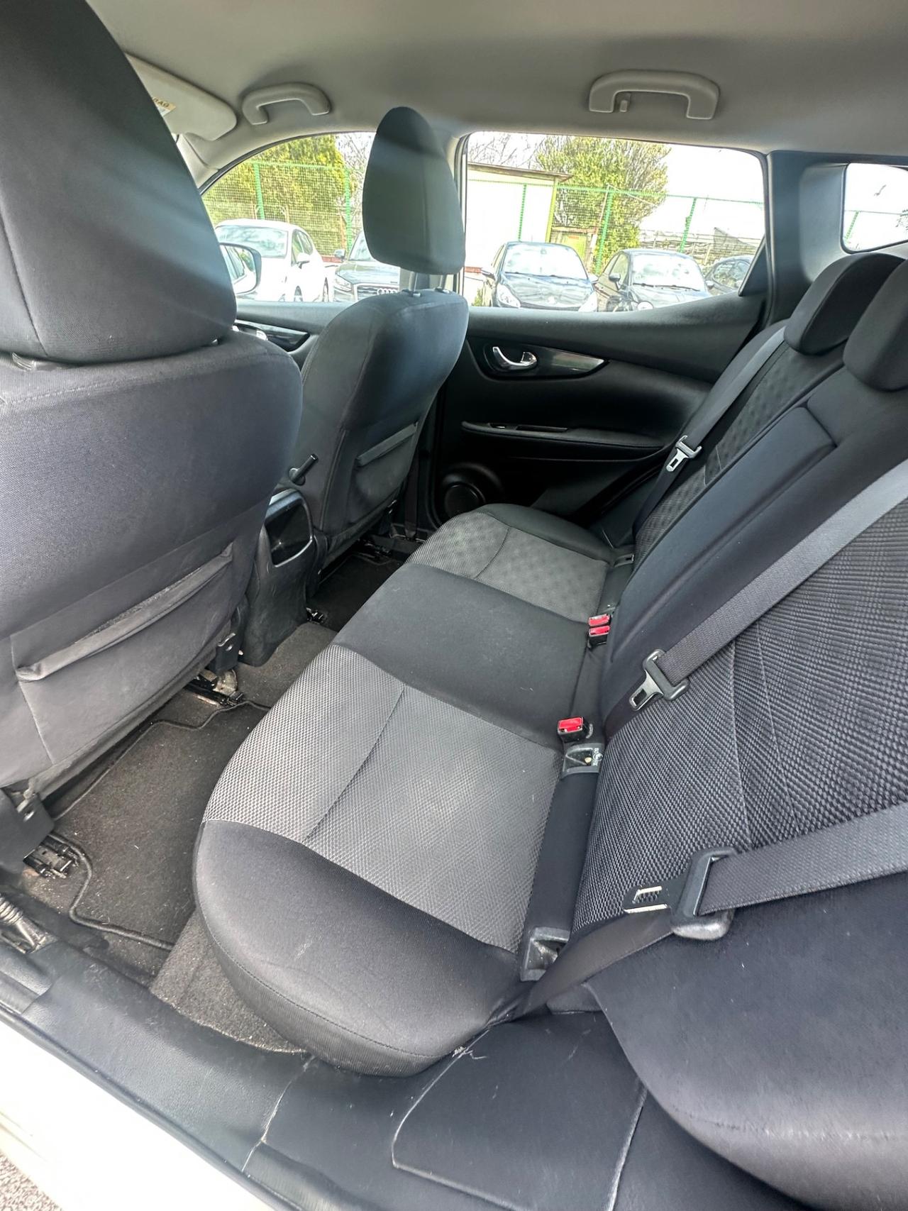 Nissan Qashqai 1.5 dCi Visia