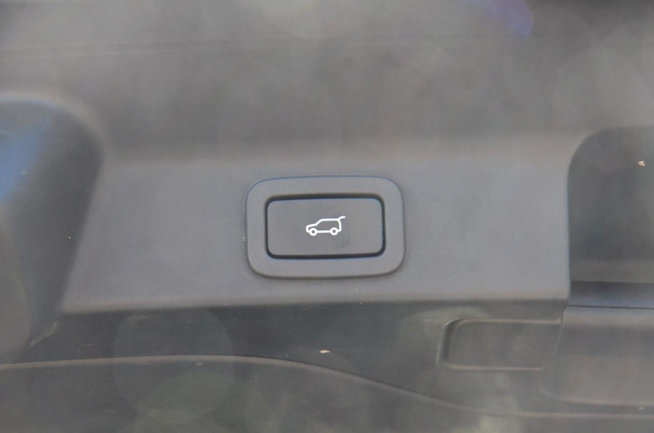 Jaguar F-Pace 2.0 D 180 CV AWD Prestige