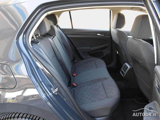 VOLKSWAGEN Golf 1.5 TGI 130cv DSG Life VIRTUAL CARPLAY ACC KM CERT