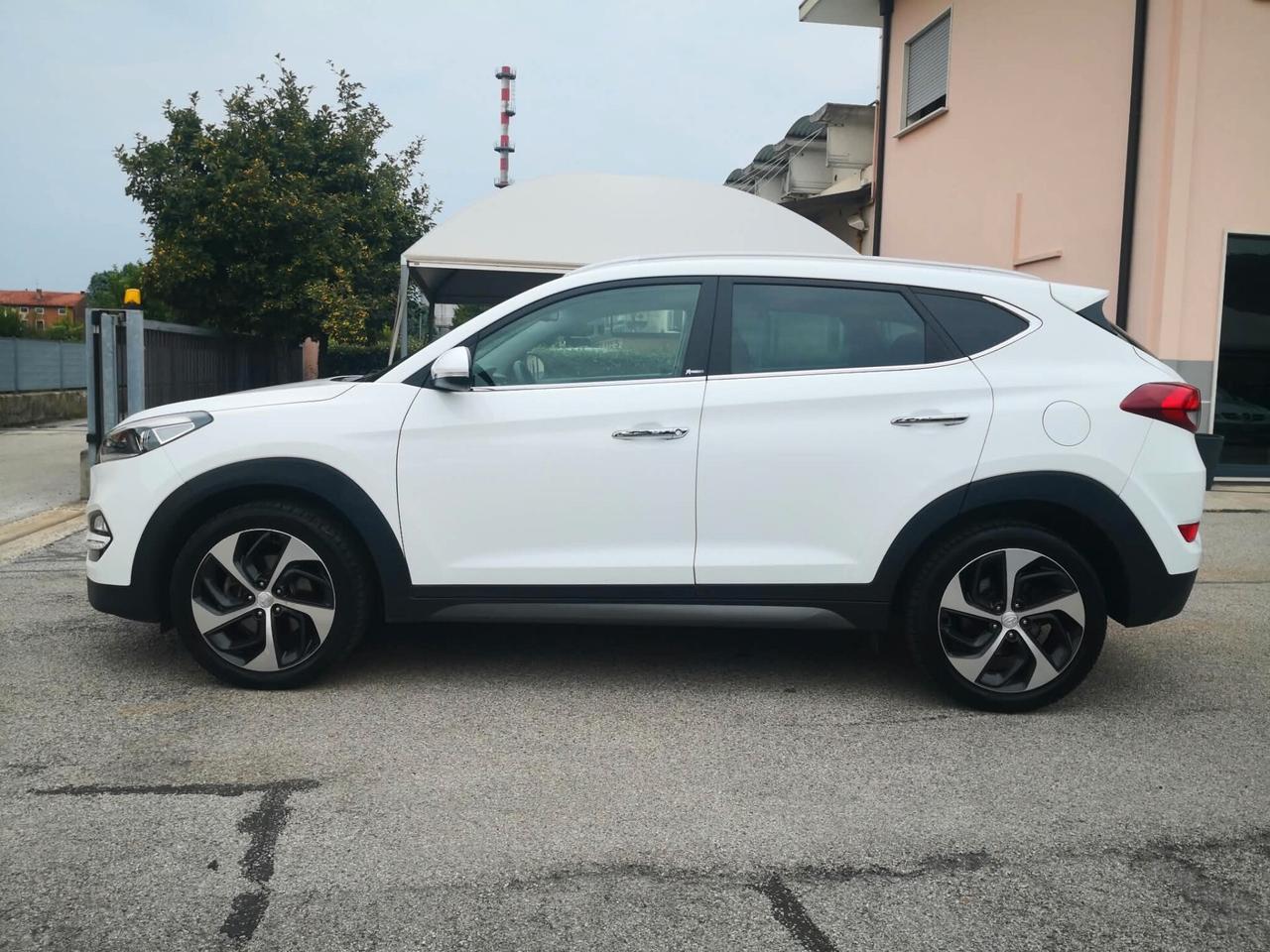 Hyundai Tucson 1.7 CRDi XPossible 2WD