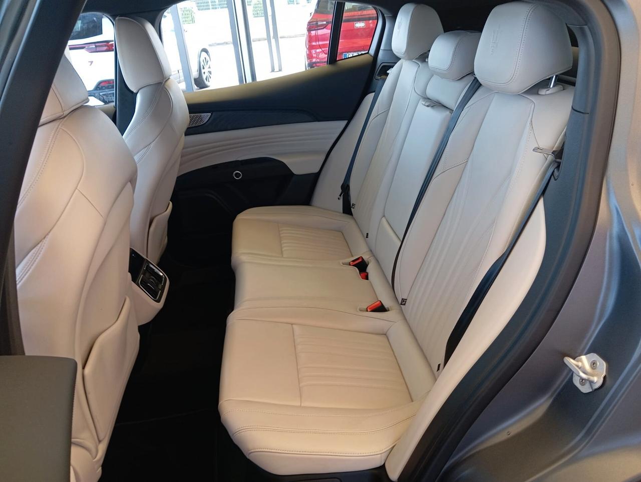 Maserati Grecale MHEV 330 CV AWD Modena (COLORE GRIO LAVA OPACO)