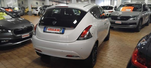 LANCIA Ypsilon 1.2 69 CV 5 porte Gold