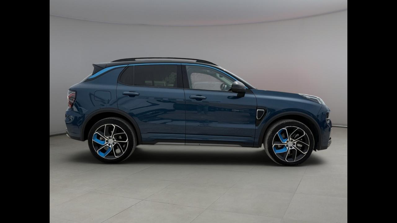 Lynk & Co 01 - 01 1.5 td phev auto