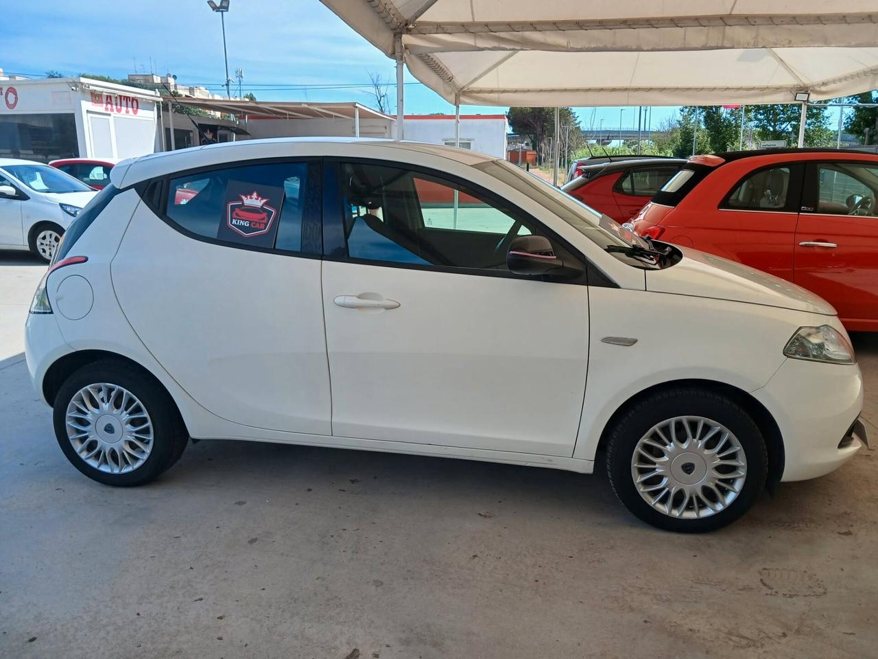Lancia Ypsilon 1.2 69 CV 5 porte GPL Ecochic Gold km 109000 impianto casa madre rinnovato