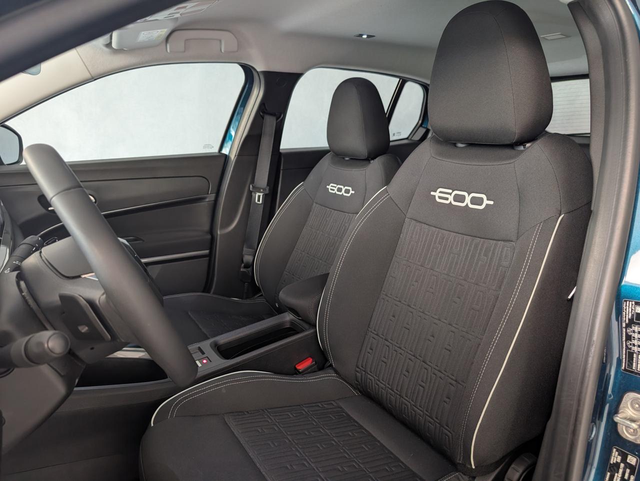 Fiat 600 iv 1.2 Hybrid 145cv Automatic Pop