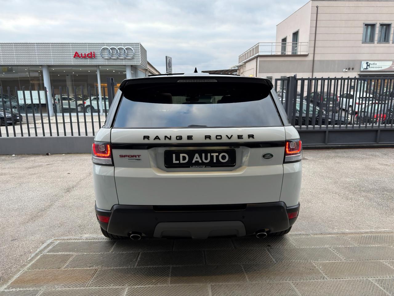 Land Rover Range Sport 3.0 TDV6 HSE Dynamic