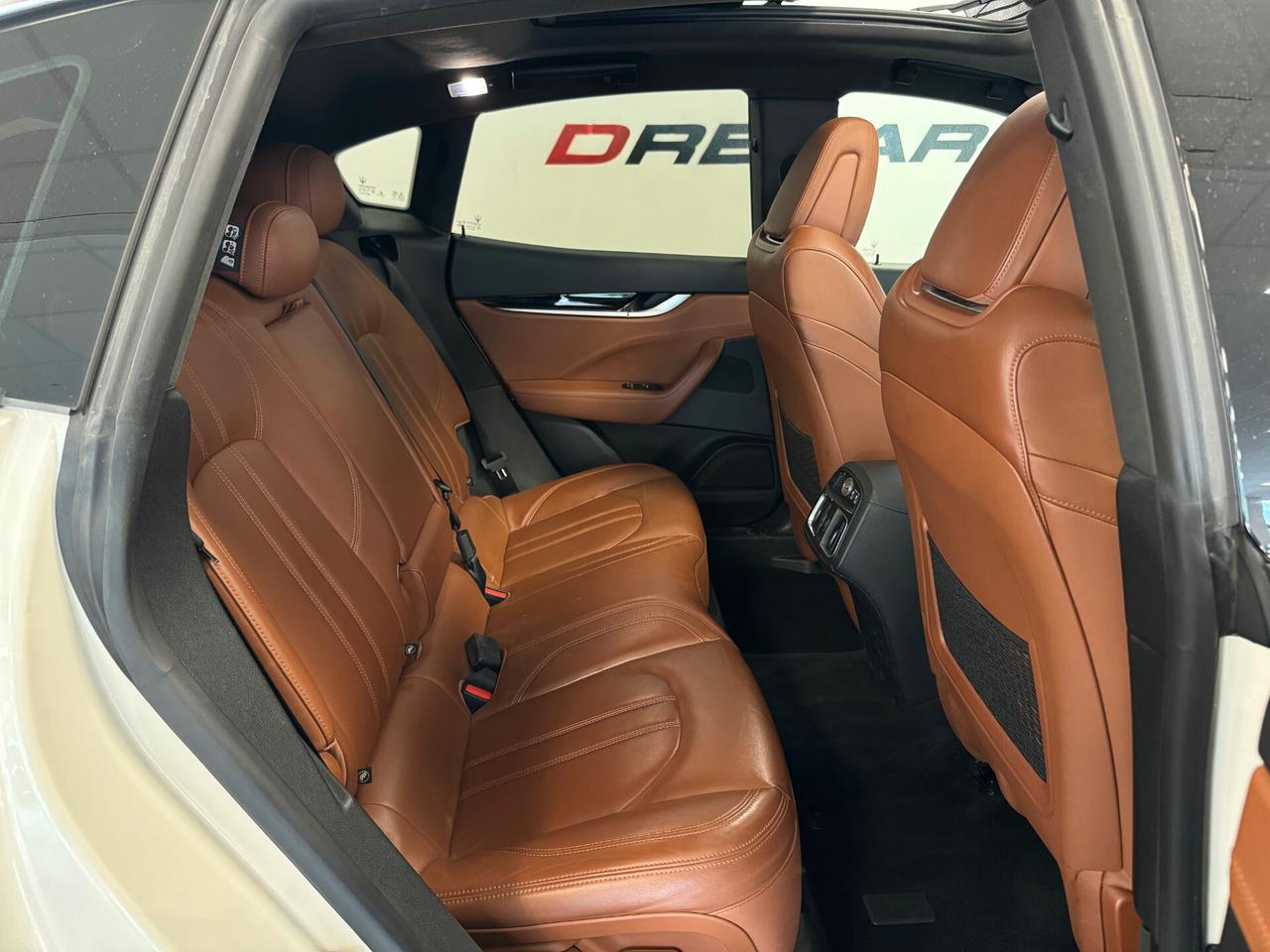 Maserati Levante V6 Diesel 275 CV AWD PERLATO TETTO PACK SPORT