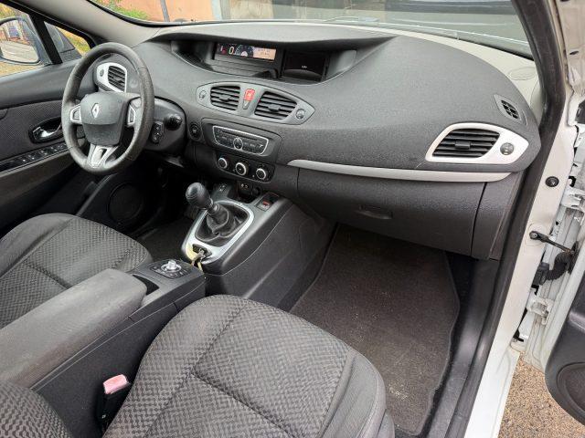 RENAULT Scenic X-Mod 1.5 dCi 110CV Attractive