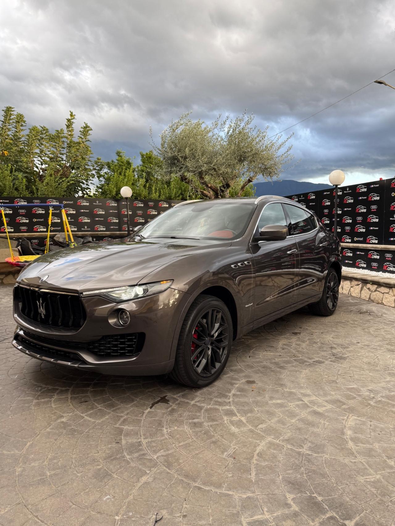 Maserati Levante V6 Diesel 275 CV AWD