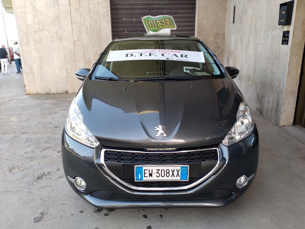 Peugeot 208 1.4 HDi 68 CV 5 porte Allure