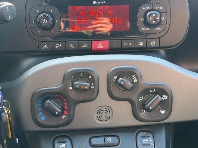 Fiat NEW Panda 1.2 Lounge