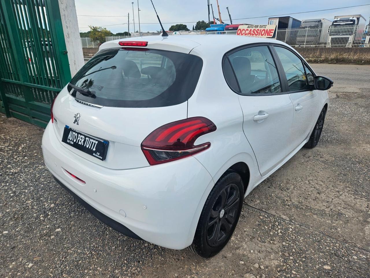 Peugeot 208 BlueHDi 5porte Active 11/2017