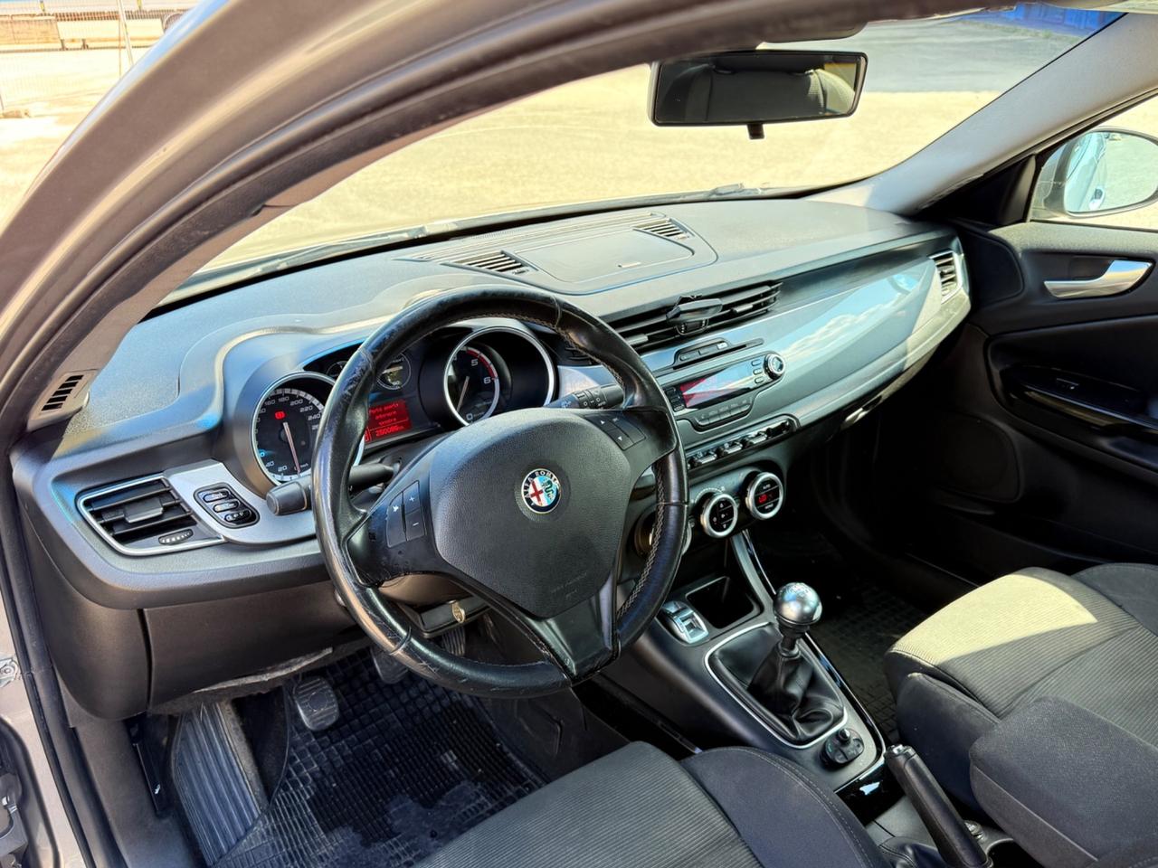 Alfa Romeo Giulietta 1.6 JTDm-2 105 CV Exclusive