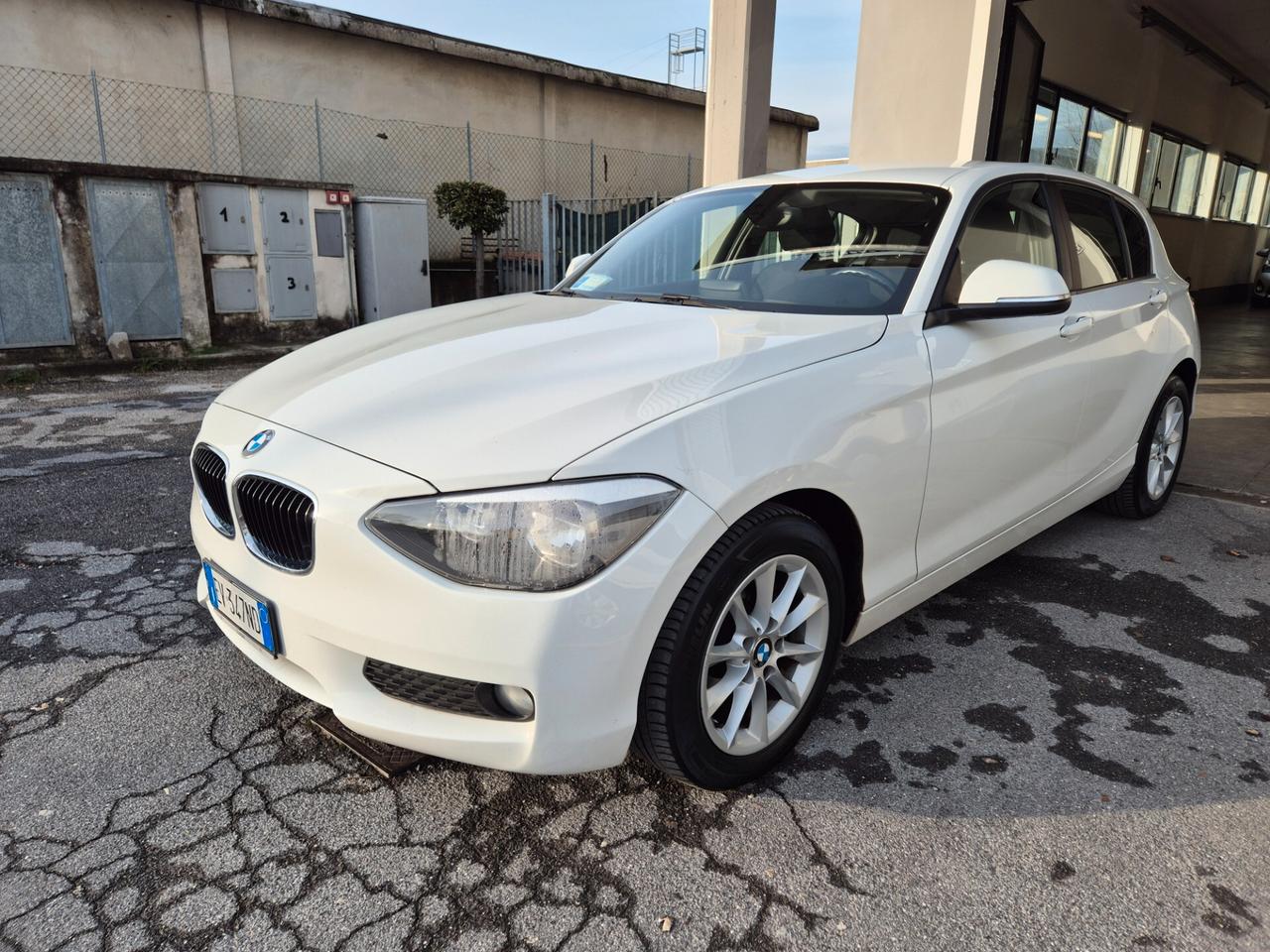 Bmw 116 116d 5p. Urban NEOPATENTATI