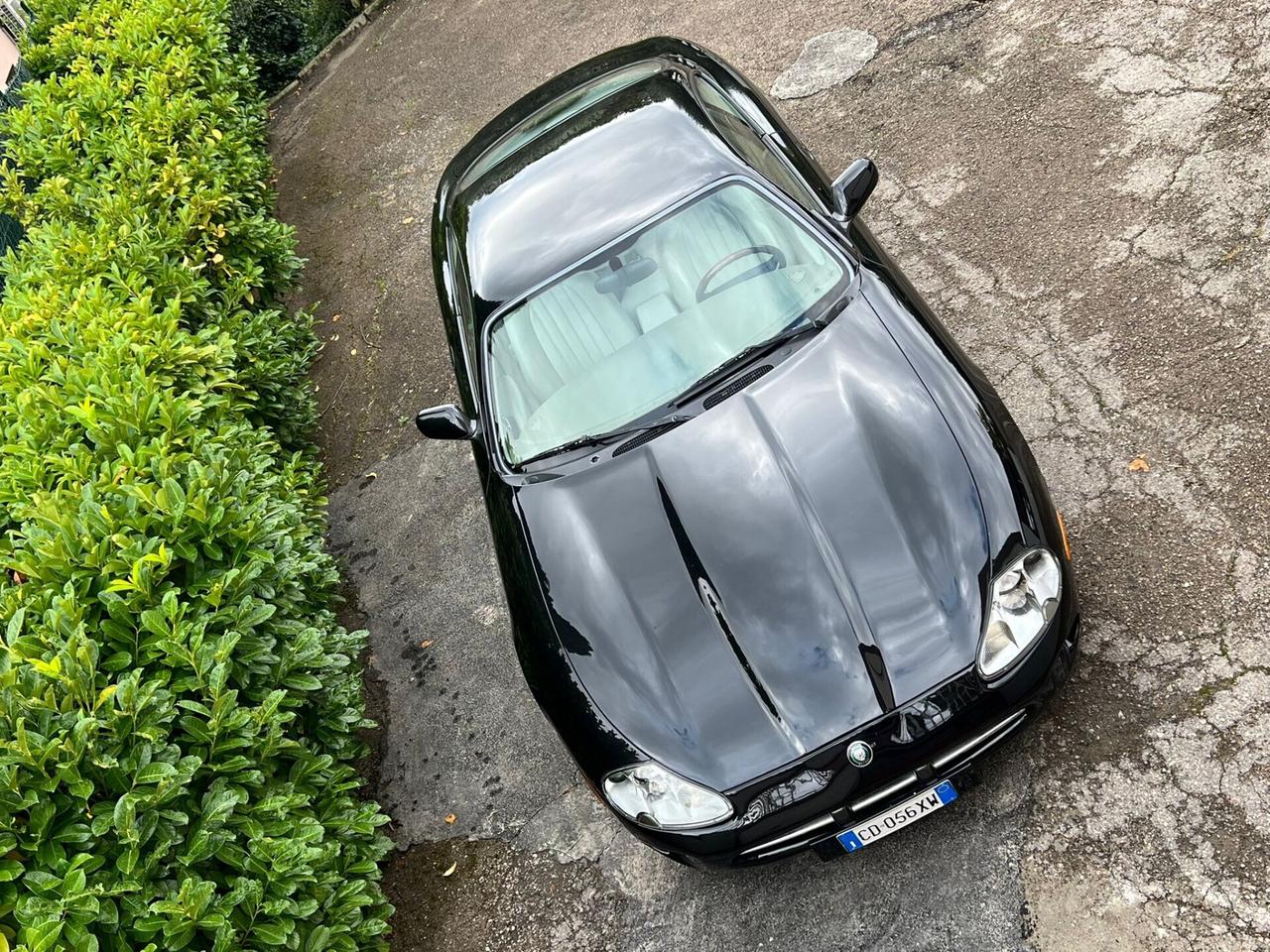 Jaguar XK XK8 4.0 Coupé V8