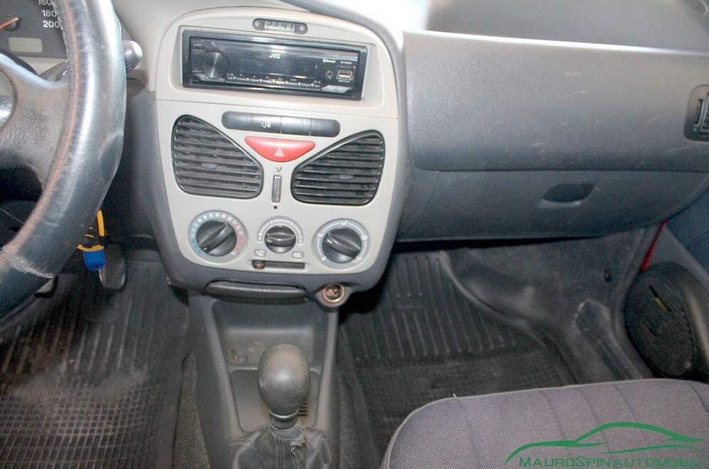 Fiat Strada 1.9 JTD Pick-up Fiorino