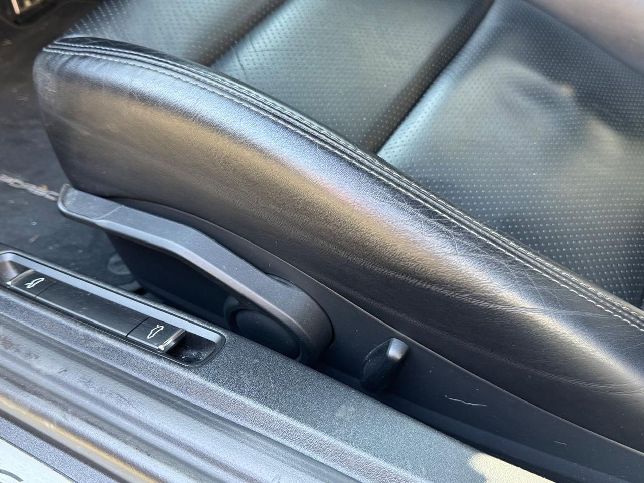 Porsche Cayman Black Edition 2.7 CHRONO #9971