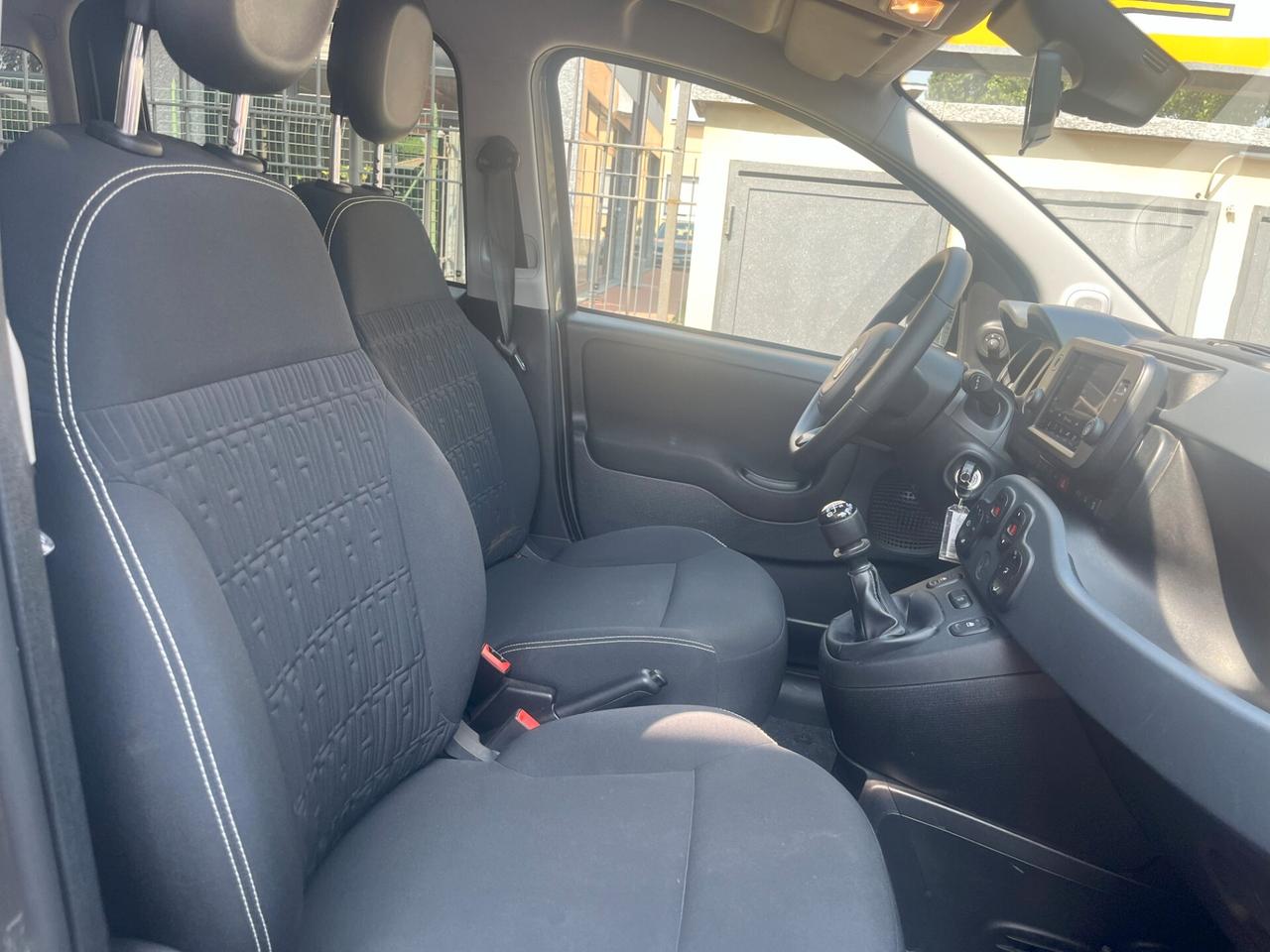 Fiat Panda 1.0 FireFly S&S Hybrid City Cross - Clima automatico - Fedinebbia - Touch screen