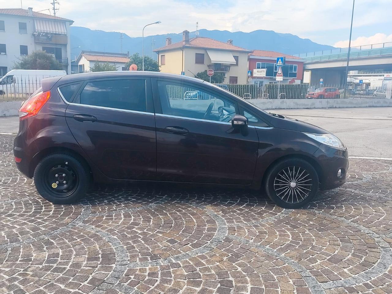 Ford Fiesta 1.4 TDCi 5p. Titanium
