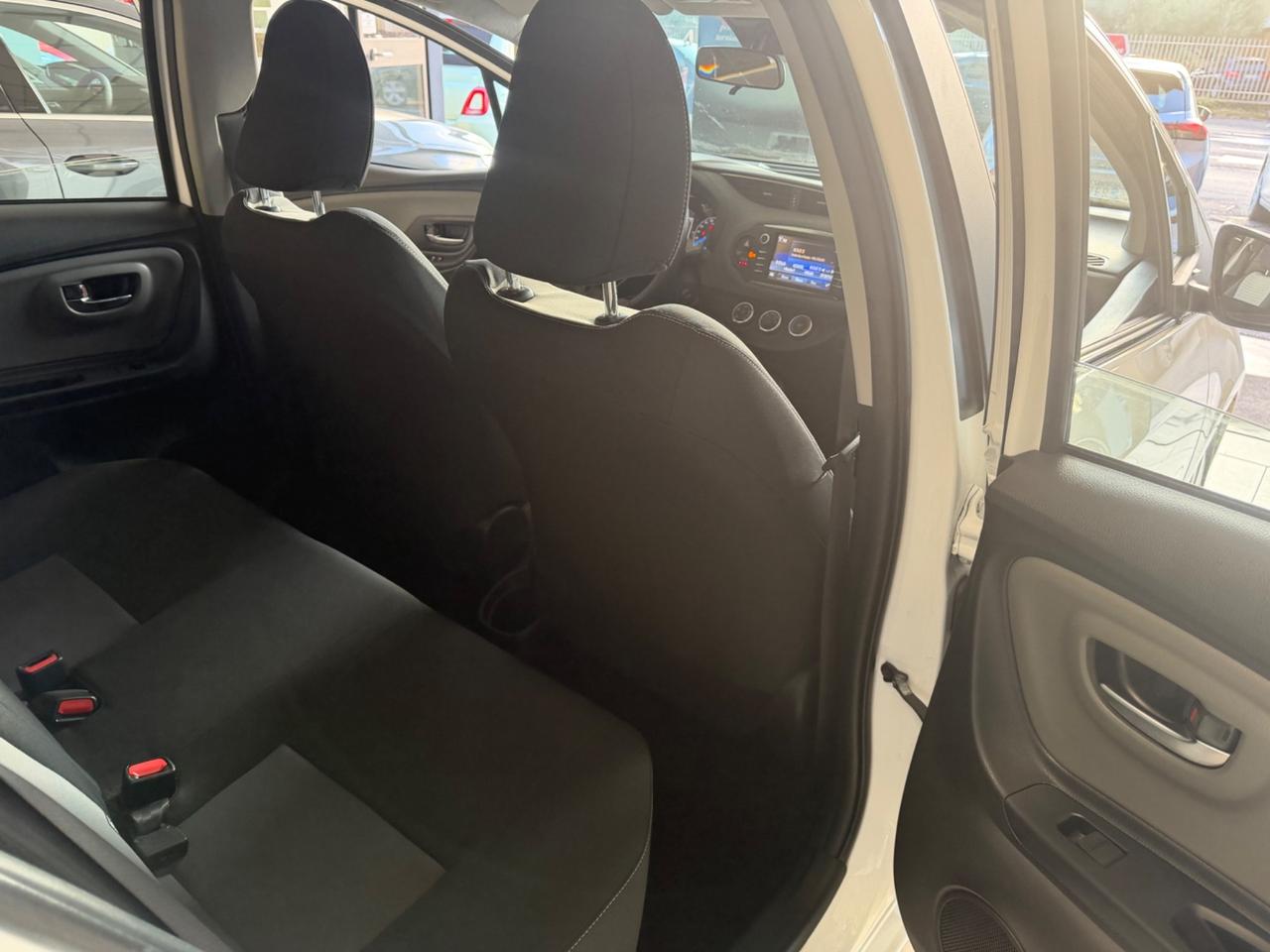 Toyota Yaris 1.5 5 porte Active - Nessun vincolo -