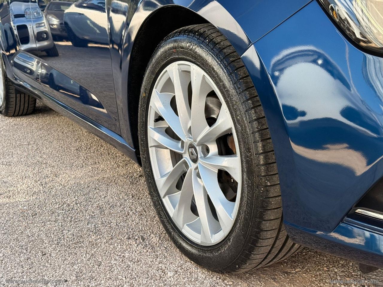 RENAULT Mégane Sporter Blue dCi 115 CV EDC Duel2